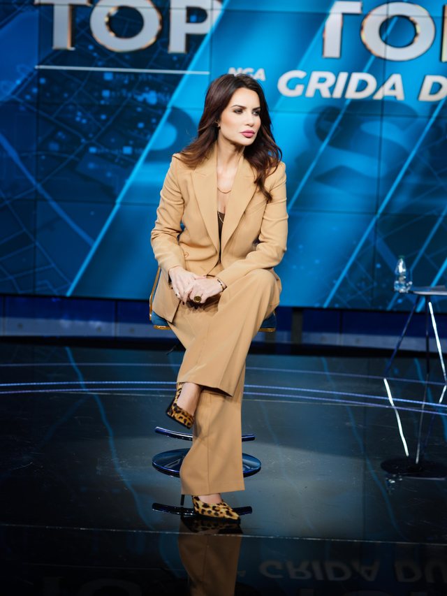 The Power of Style Over Fashion: What Shoes Does Grida Duma Choose?