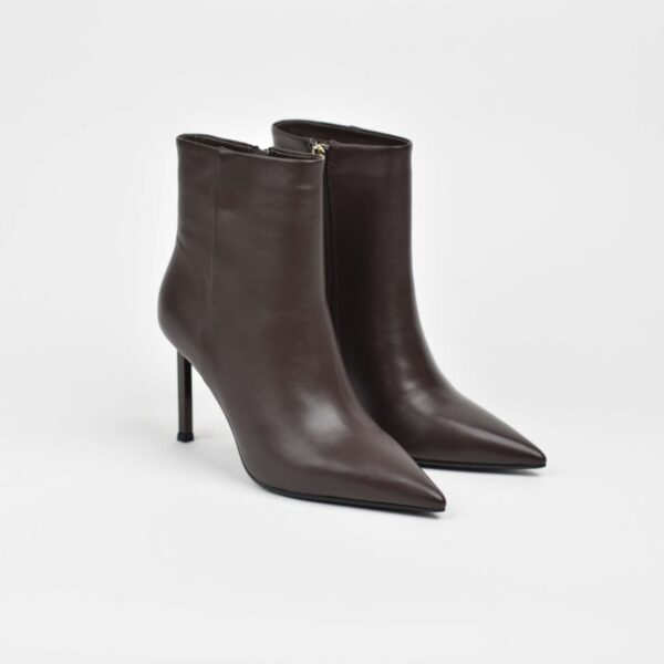 Aurevia T-016