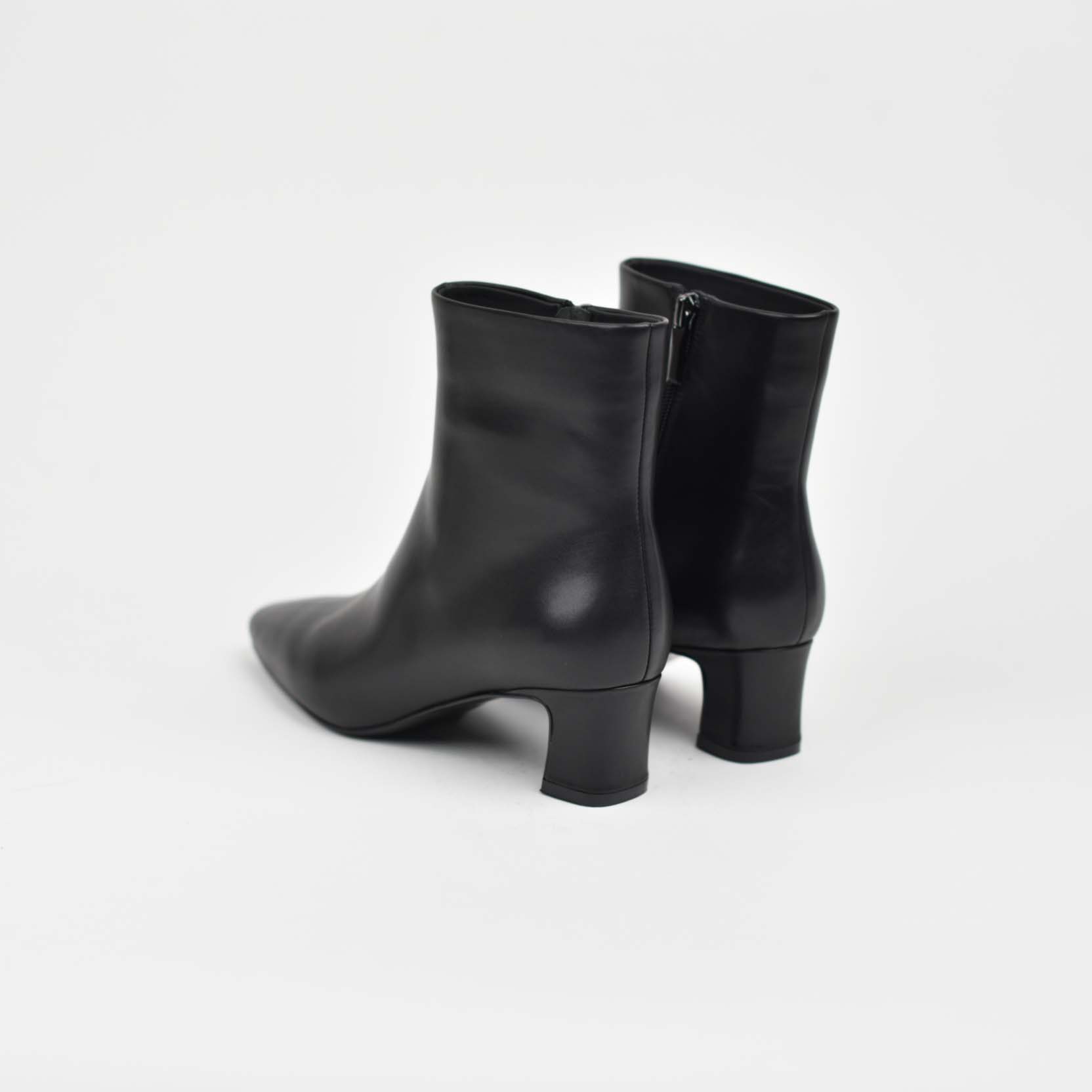 Noir Elegance T-032 - Image 4