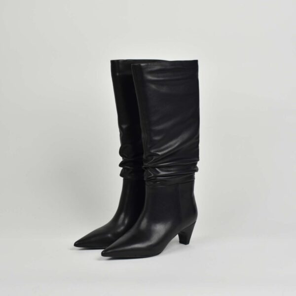 Slouchy Knee T-034