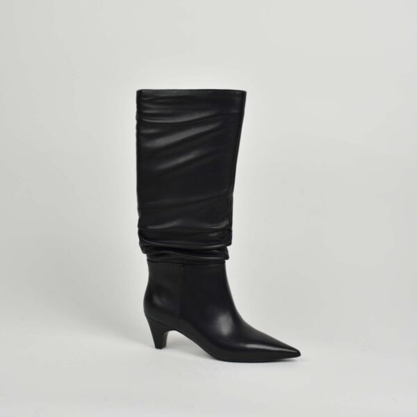 Slouchy Knee T-034