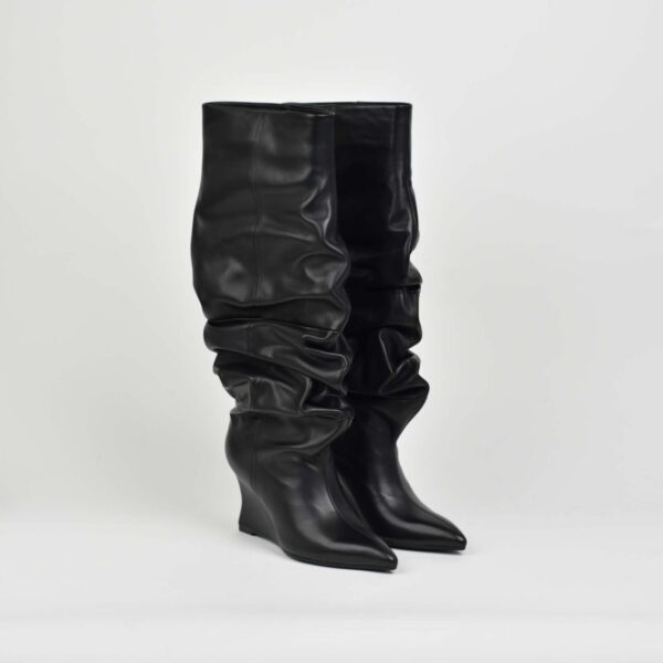 AMARÉ – Black Boots T-007