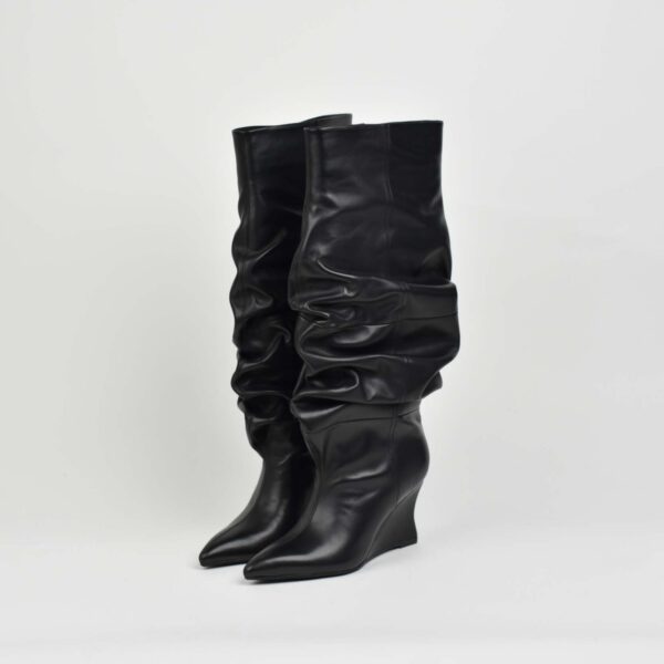 AMARÉ – Black Boots T-007