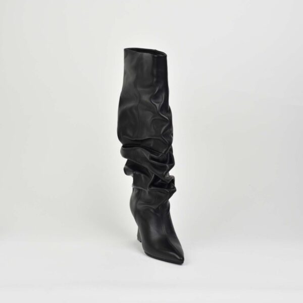 AMARÉ – Black Boots T-007